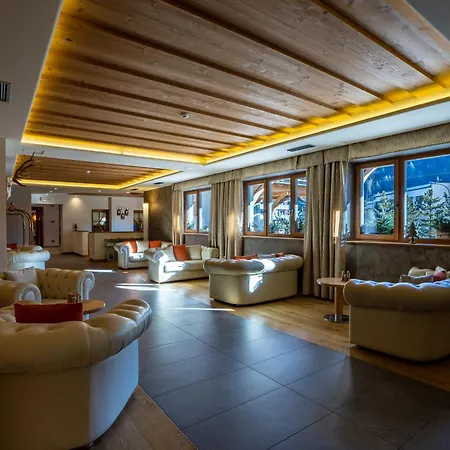 Crozzon Hotell